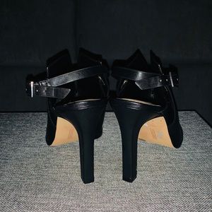 Vince Camuto Shoes - Sexy Black Vince Camuto Heel Vince Camuto Shoes - Sexy Black Vince Camuto Heel